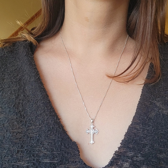New Solid 925 Sterling Silver Ornate Cross Necklace - Picture 12 of 16